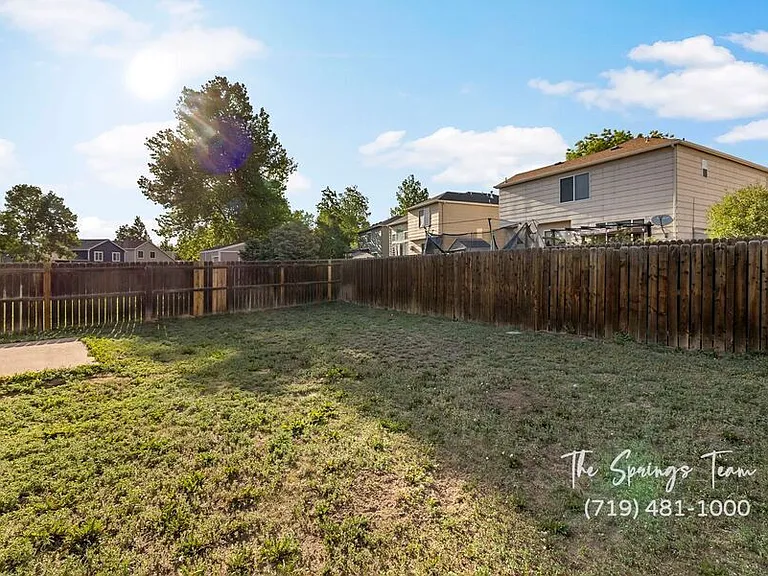 5833 Bow River Dr — Photo 38