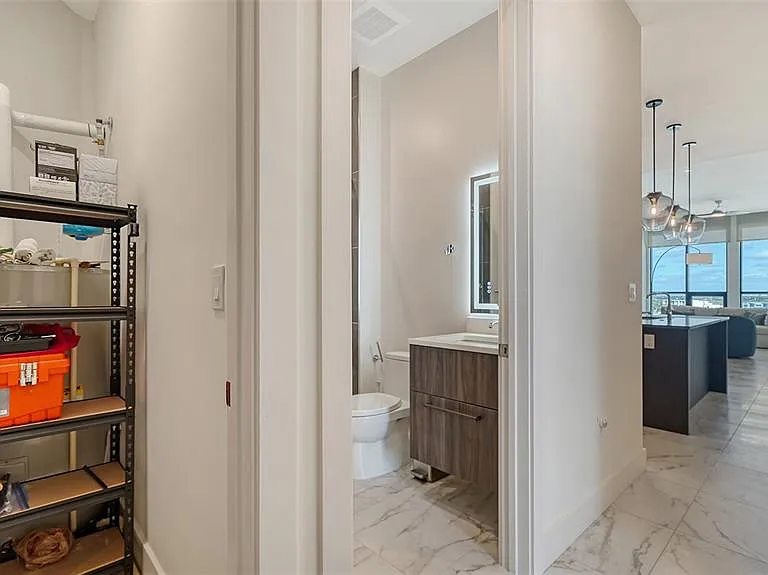 33 S Palm Ave #804 — Photo 33