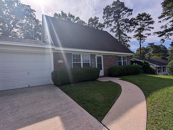 2nd image of 1124 Winifred Dr