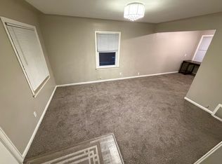 7506 Manor St, Dearborn, MI 48126