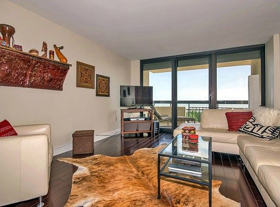 3rd image of 300 Lake Marina Ave APT 15A