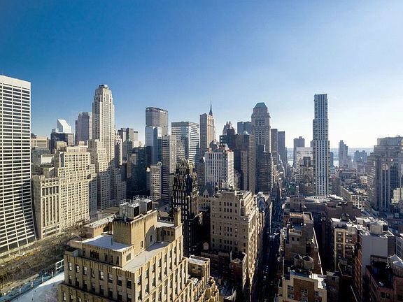5th image of 100 W 39th St APT 42D