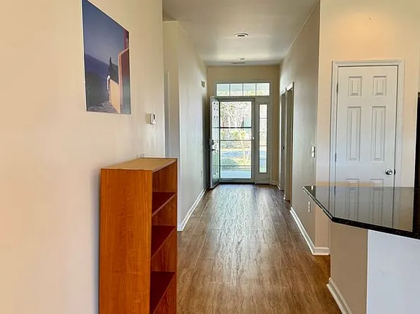 5162 Elton Dr, Southport, NC 28461