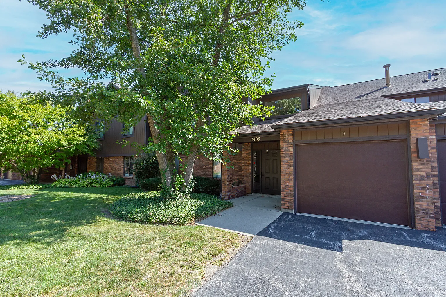 1405 Creekside Ct #B photo 1