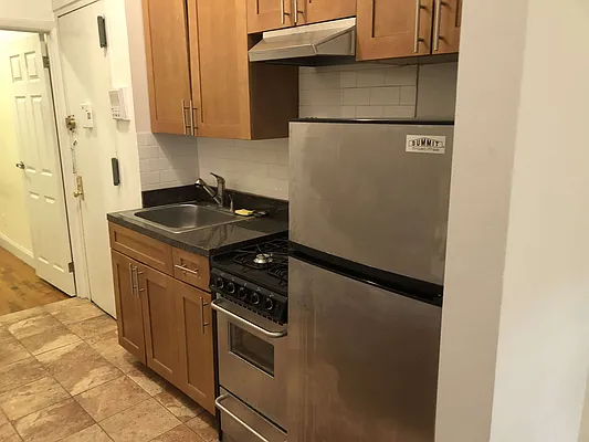 Rented by Waverly Realty Associates | media 27