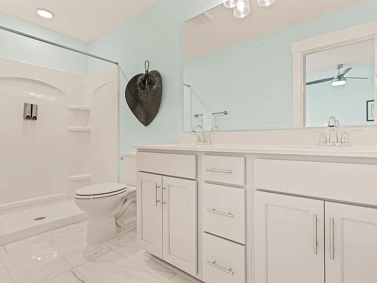 1115 Cambridge Rd — Photo 4