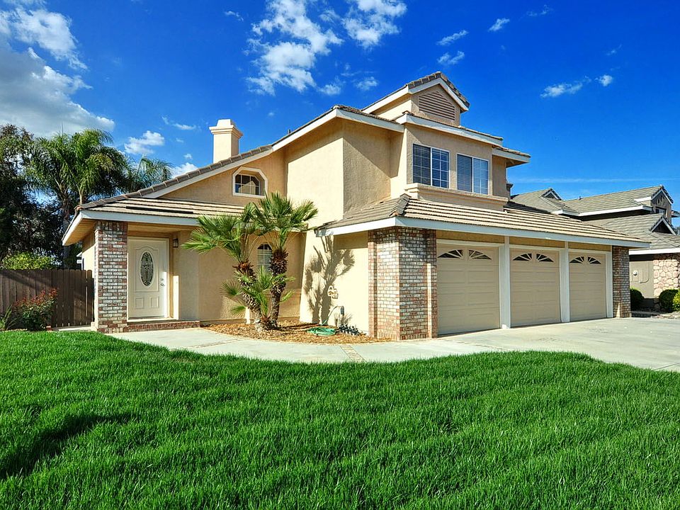 1st image of 28106 Sunwood Pl