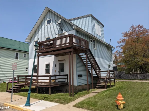 33 Leland Ave, Bradford, PA 16701