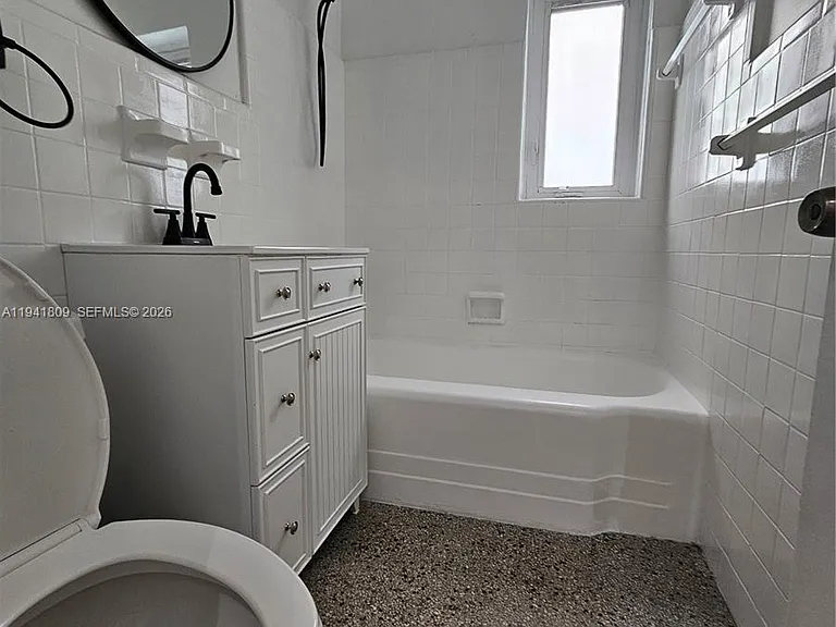 1100 NE 115th St #0 — Photo 14