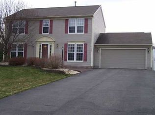 3371 Heather Brook Ln, Macedon, NY 14502