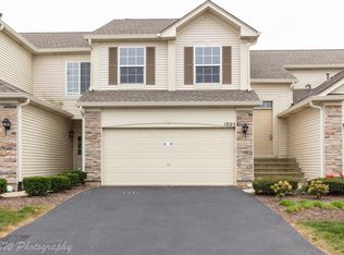 1603 Fredericksburg Ln, Aurora, IL 60503