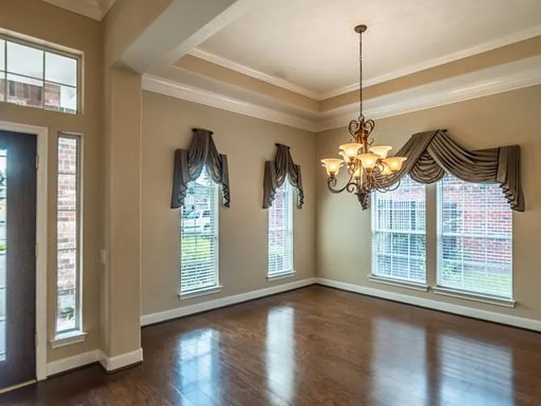 5019 Shining Creek Ct — Photo 41