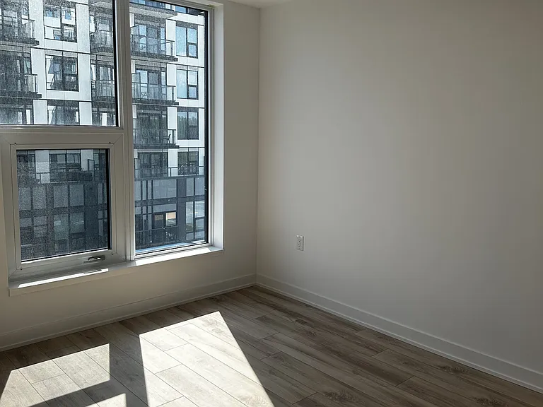 7439 Kingston Rd #512 — Photo 9