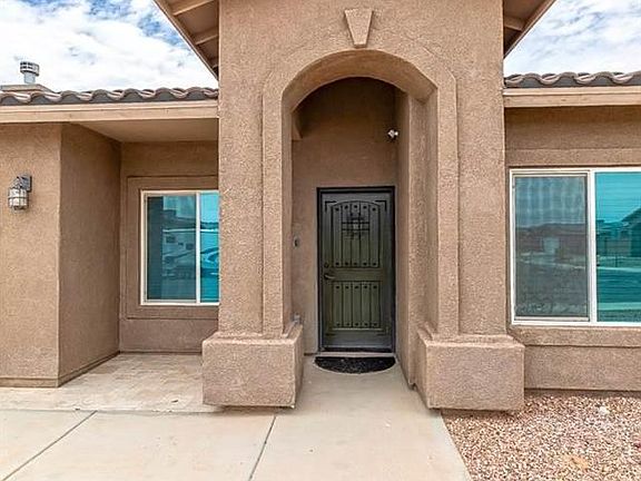 3rd image of 4116 S Sunflower Dr