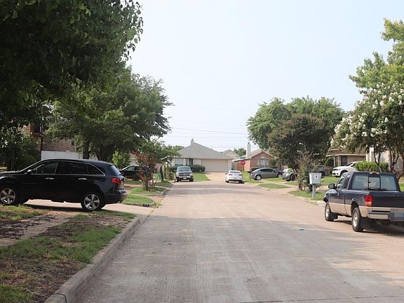 5th image of 717 Ford Dr