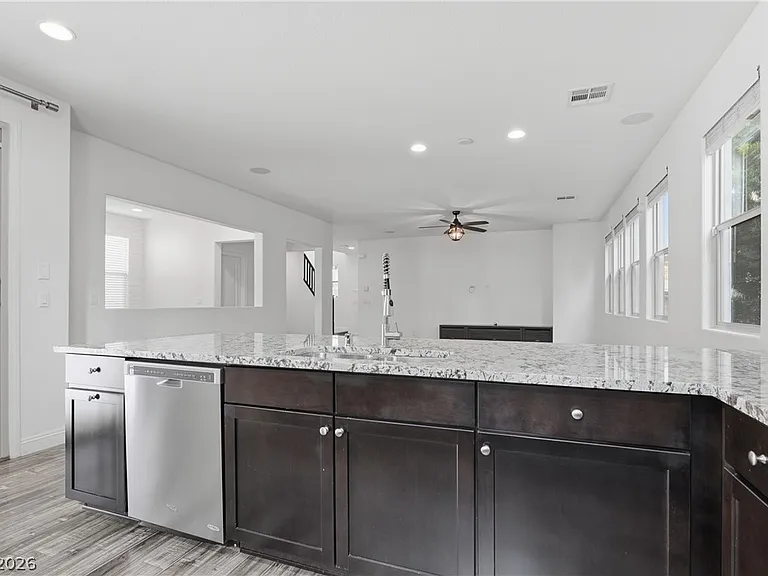 5527 Bellmead Ct — Photo 18
