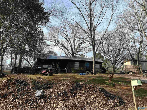 6574 Valley Lake Dr, Southside, AL 35907