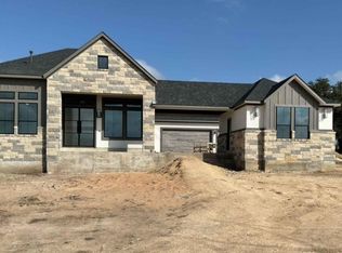 1400 Paxton Ln, Florence, TX 76527