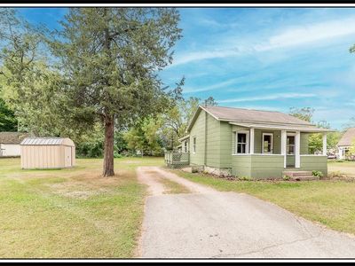 111 W Parker St, Weyauwega, WI, 54983