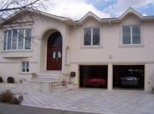 16361 88th St, Howard Beach, NY 11414