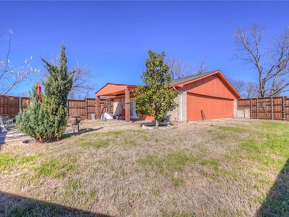 4th image of 1934 Bosque Dr