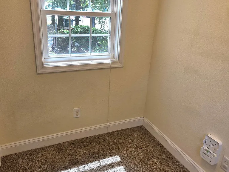 2201 Pershing Ave — Photo 18