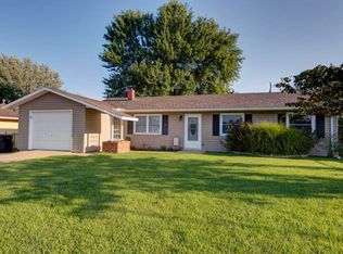 535 Country Ln, Mount Vernon, MO 65712