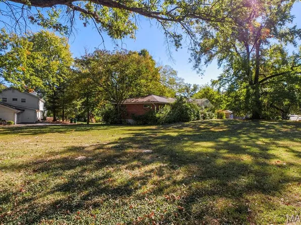 1670 Bennett Ave, Saint Louis, MO 63122