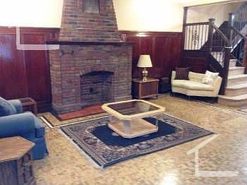 1st image of 2045 Comm Ave APT 1