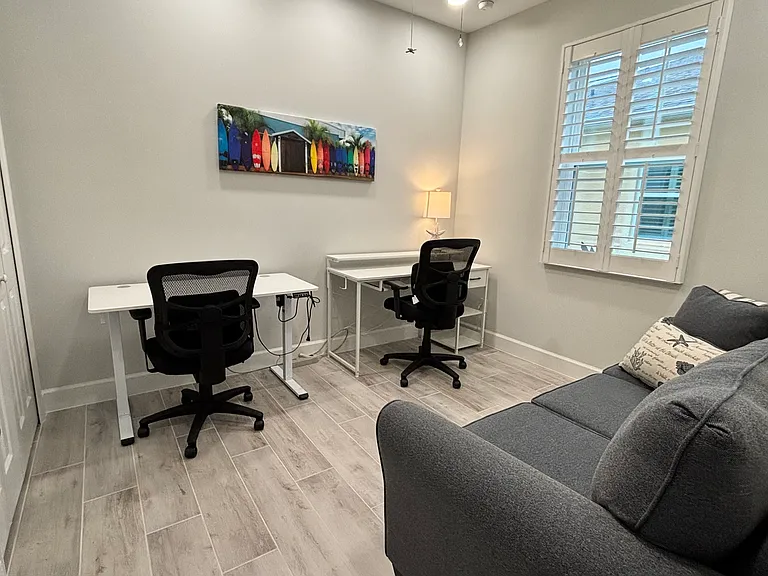 Office/Den with sleeper sofa (3rd bedroom)