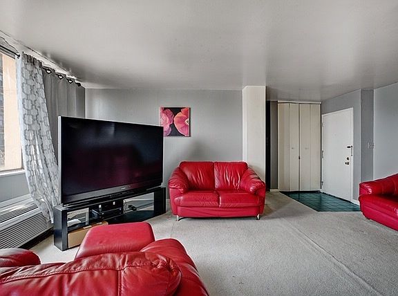 4th image of 4280 W Ford City Dr APT B2406