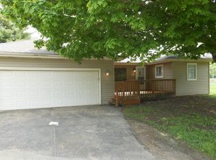 214 N Broadway St, Maple Park, IL 60151