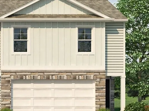 208 NE 194th Ter, Smithville, MO 64089