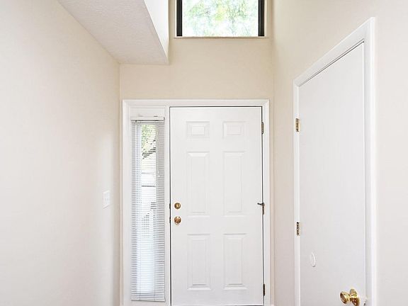4th image of 9380 Hunters Creek Dr #1403