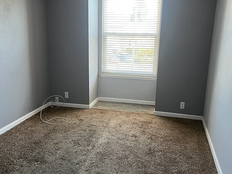111 Santa Rosa Pl — Photo 7