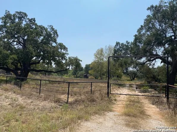 760 Hidden Meadows Rd LOT 24, Poteet, TX 78065