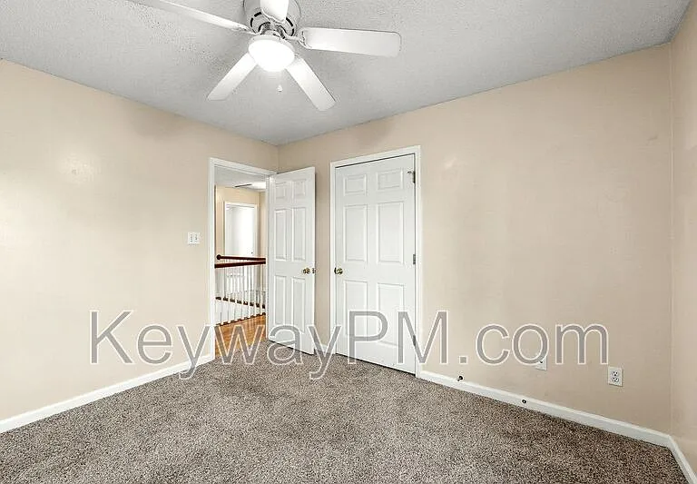 1063 Waltons Pass — Photo 25