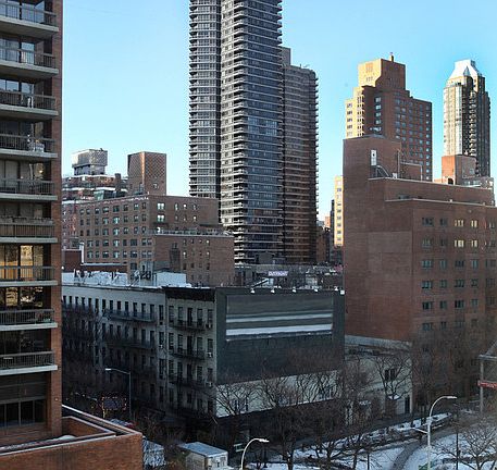 4th image of 300 E 59th St APT 603