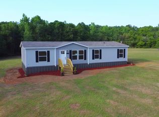 1092 E 1st Ave, Graceville, FL 32440