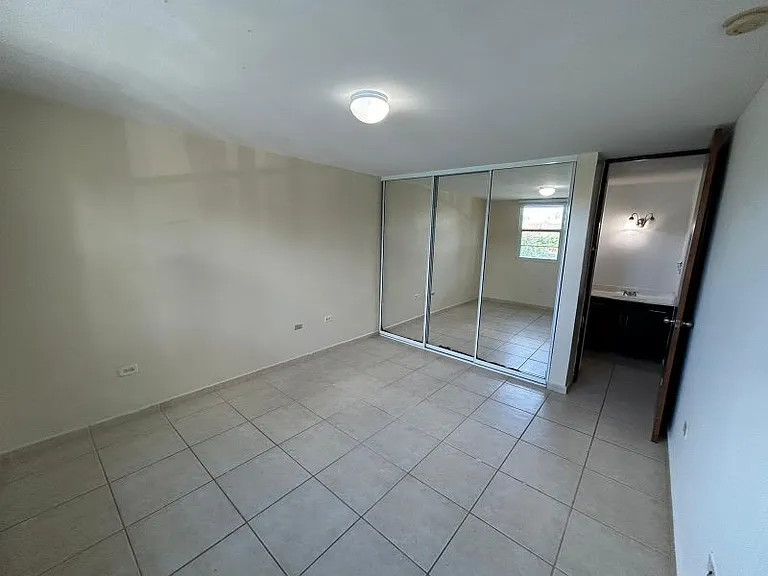 Cond Altos De Escorial Apt 520 — Photo 15