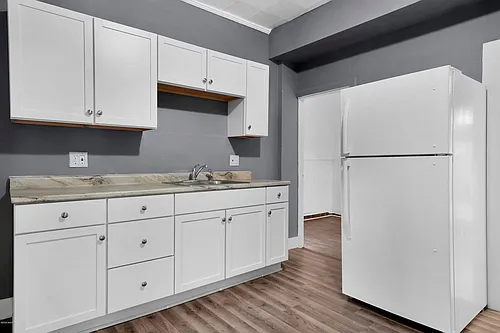 425 Harlan Ave NE #1 Photo 1