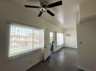 2300 W Via Corona APT D, Montebello, CA 90640