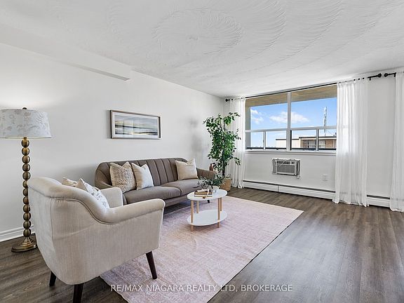 4th image of 359 Geneva St #1002