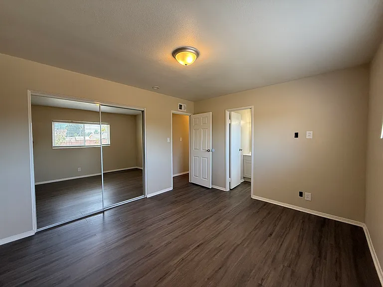 1693 Blackwall Dr — Photo 15