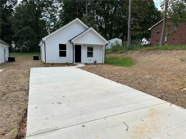 806 Pinecroft St, High Point, NC 27260