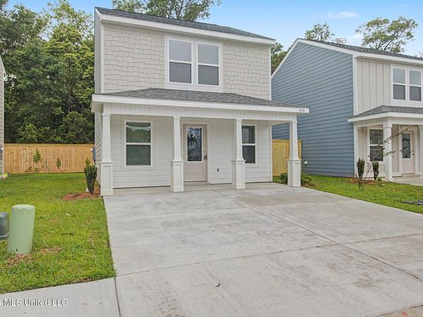 696 Hunter Glen Ln