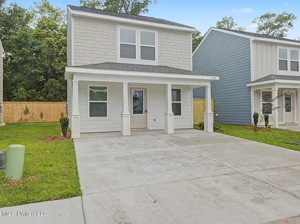 696 Hunter Glen Ln, Gulfport, MS 39507