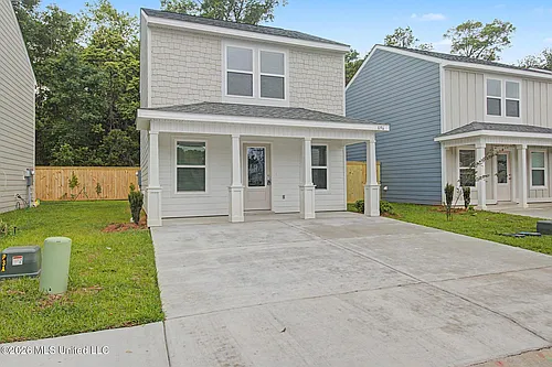 696 Hunter Glen Ln Photo 1