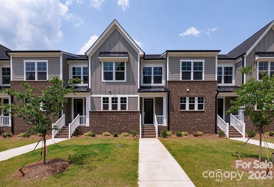 1st image of 114 Glencoe Ln #103