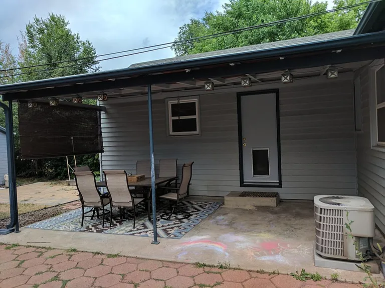 2633 S Race St — Photo 13